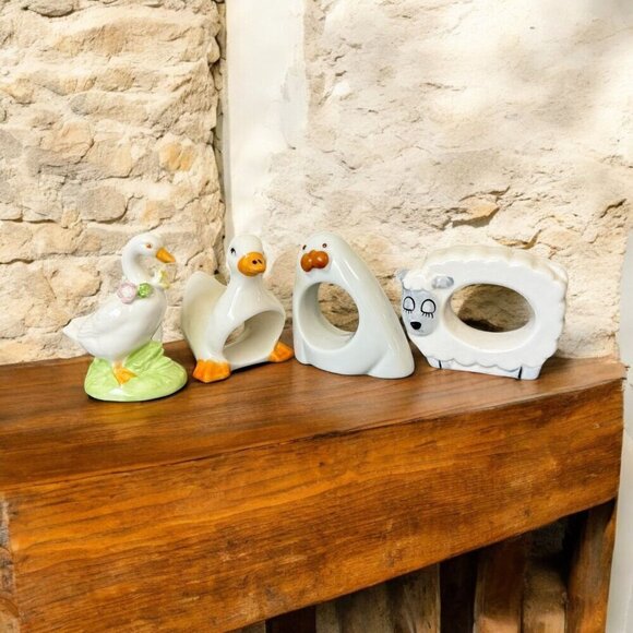 Vintage Animal Porcelain Napkin Rings Set of 4 Made In Japan 2.5" - 3" Tall - Picture 1 of 8
